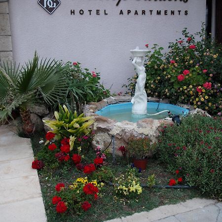 Hilltop Gardens Hotel Apartments Пафос Экстерьер фото