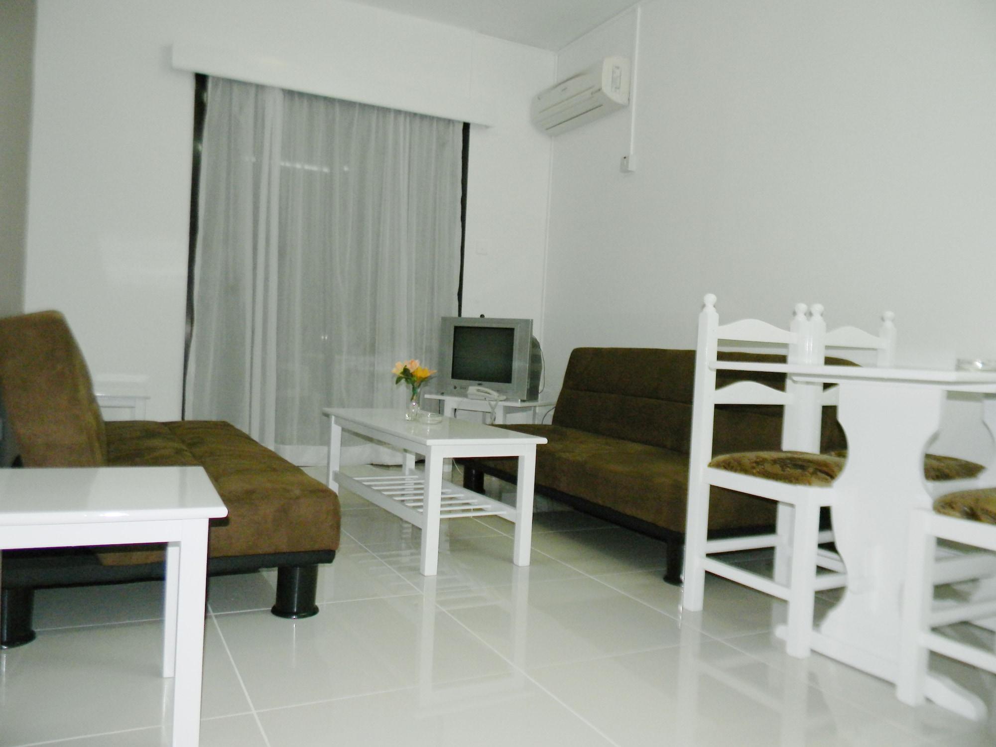 Hilltop Gardens Hotel Apartments Пафос Экстерьер фото