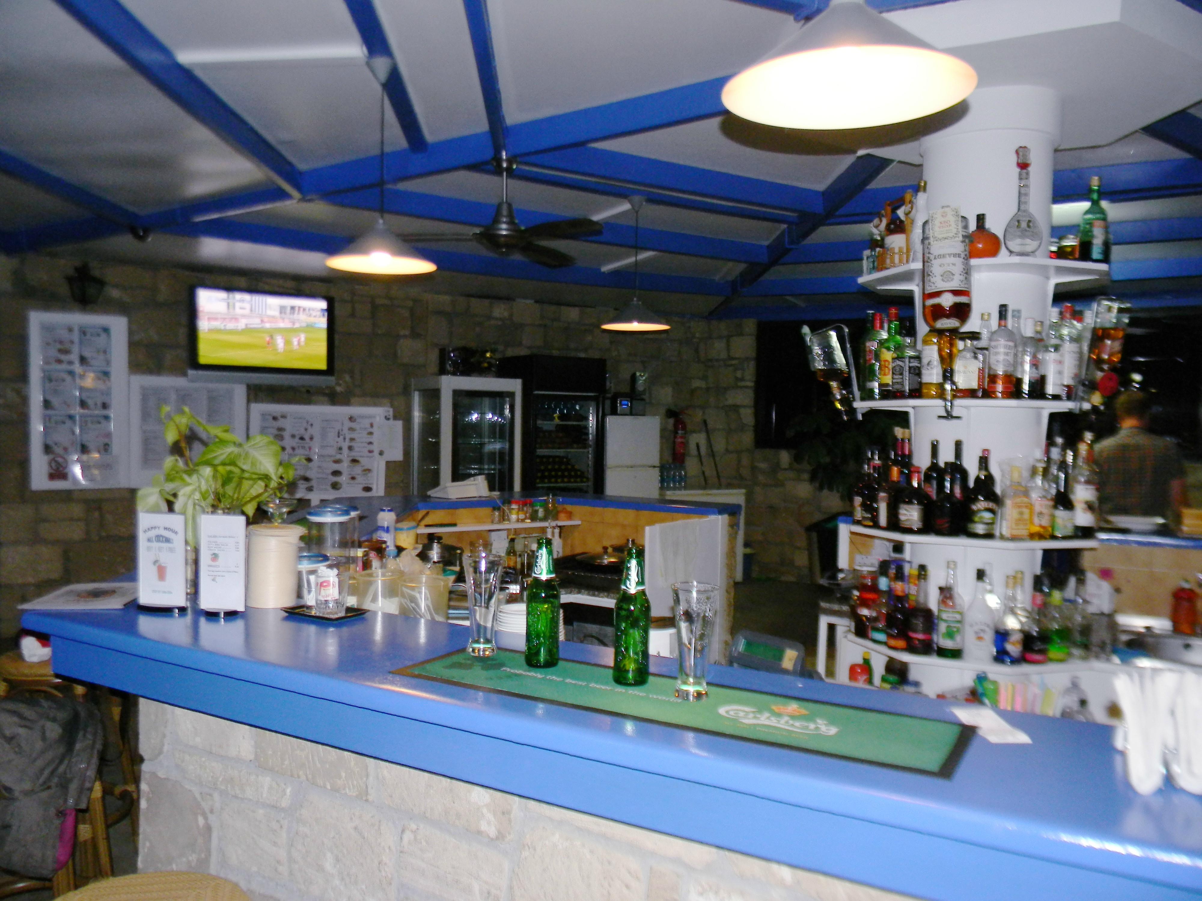 Hilltop Gardens Hotel Apartments Пафос Экстерьер фото