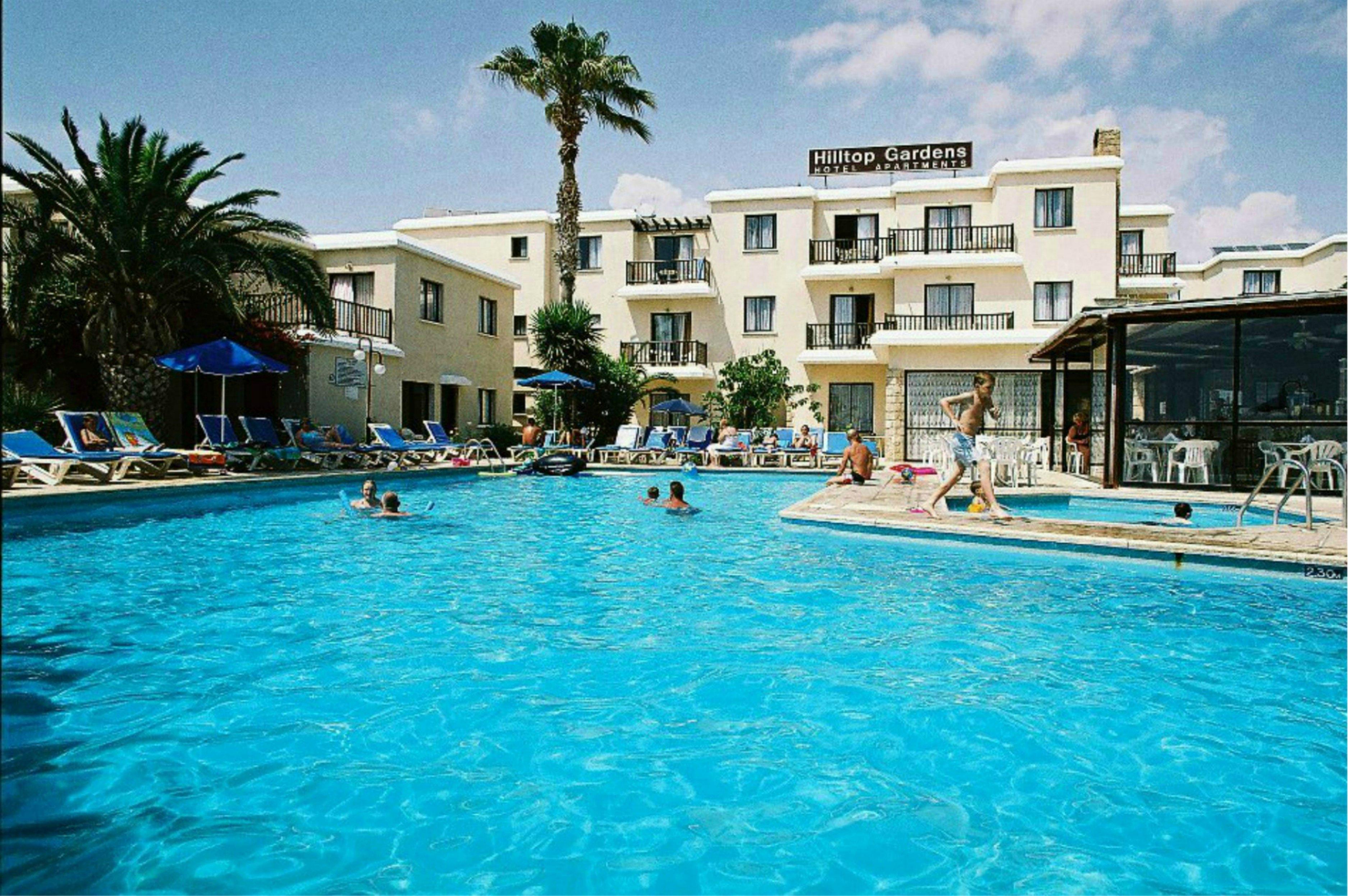 Hilltop Gardens Hotel Apartments Пафос Экстерьер фото