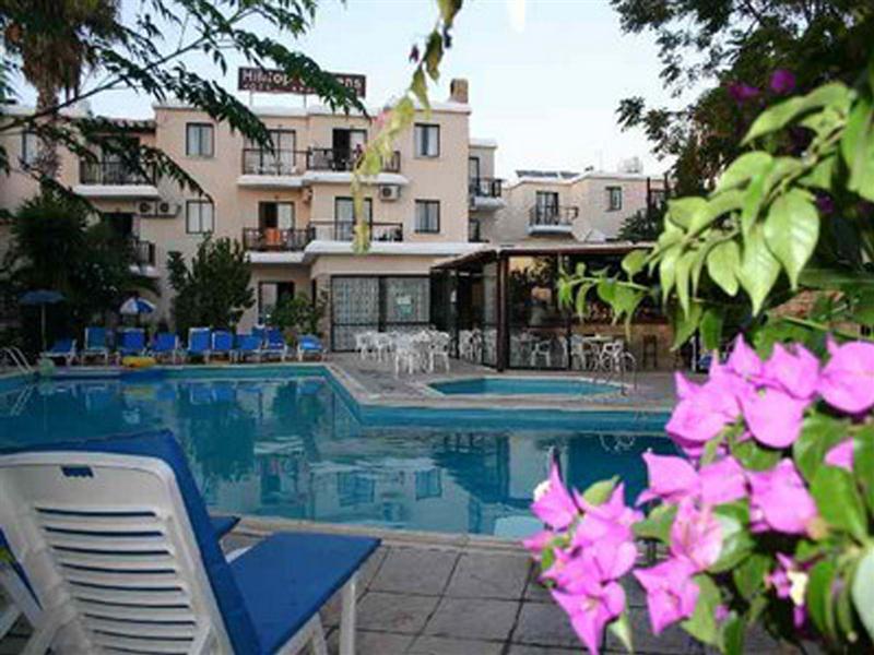 Hilltop Gardens Hotel Apartments Пафос Экстерьер фото