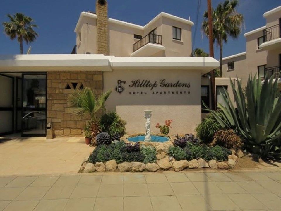 Hilltop Gardens Hotel Apartments Пафос Экстерьер фото